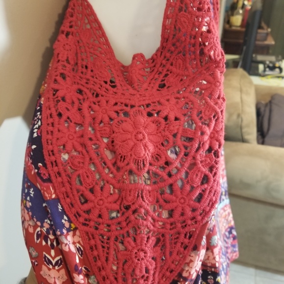 ⬇️3/$25 bundle NWT Dress, crochet cold shoulder - Picture 3 of 8